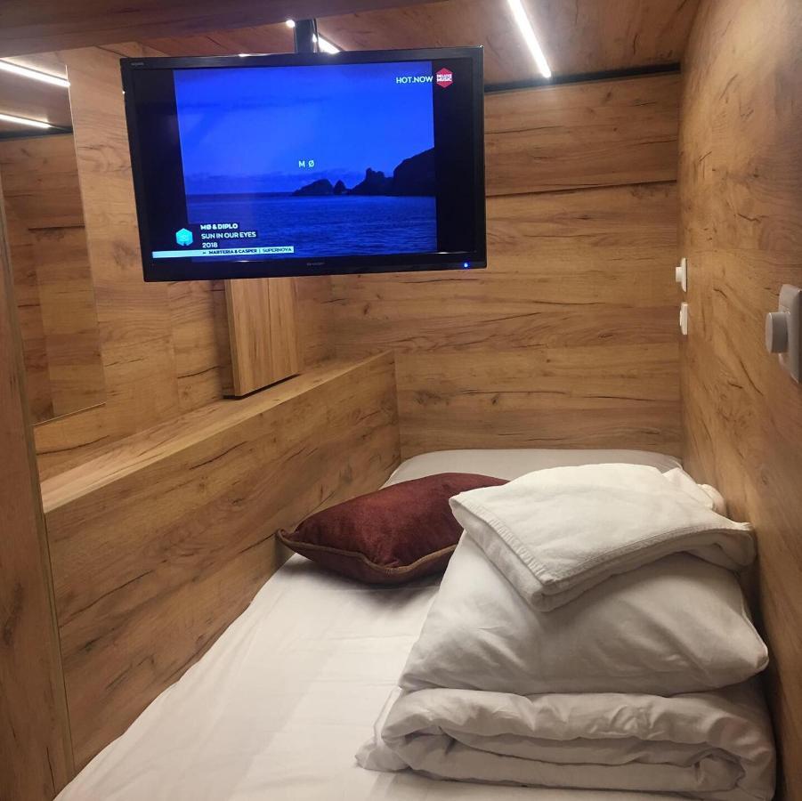 Hostel 1st Capsule Old Town Prag